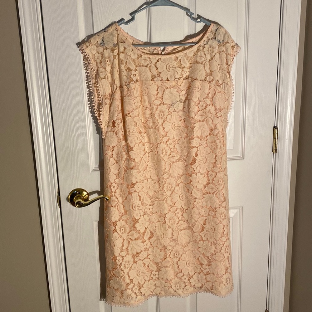 Vince Camuto light peach formal dress